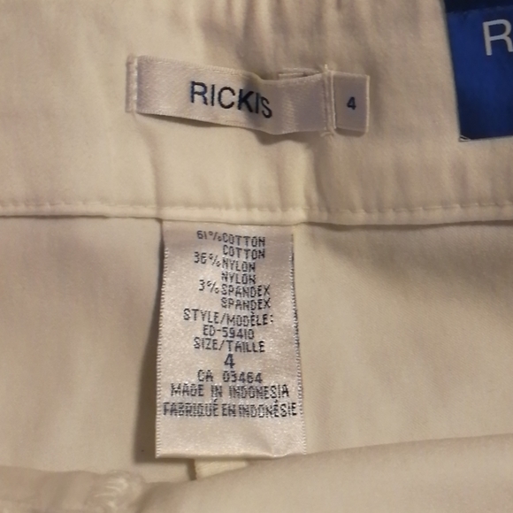 (3/$35) NWT Ricki's business casual white capris - Picture 5 of 5